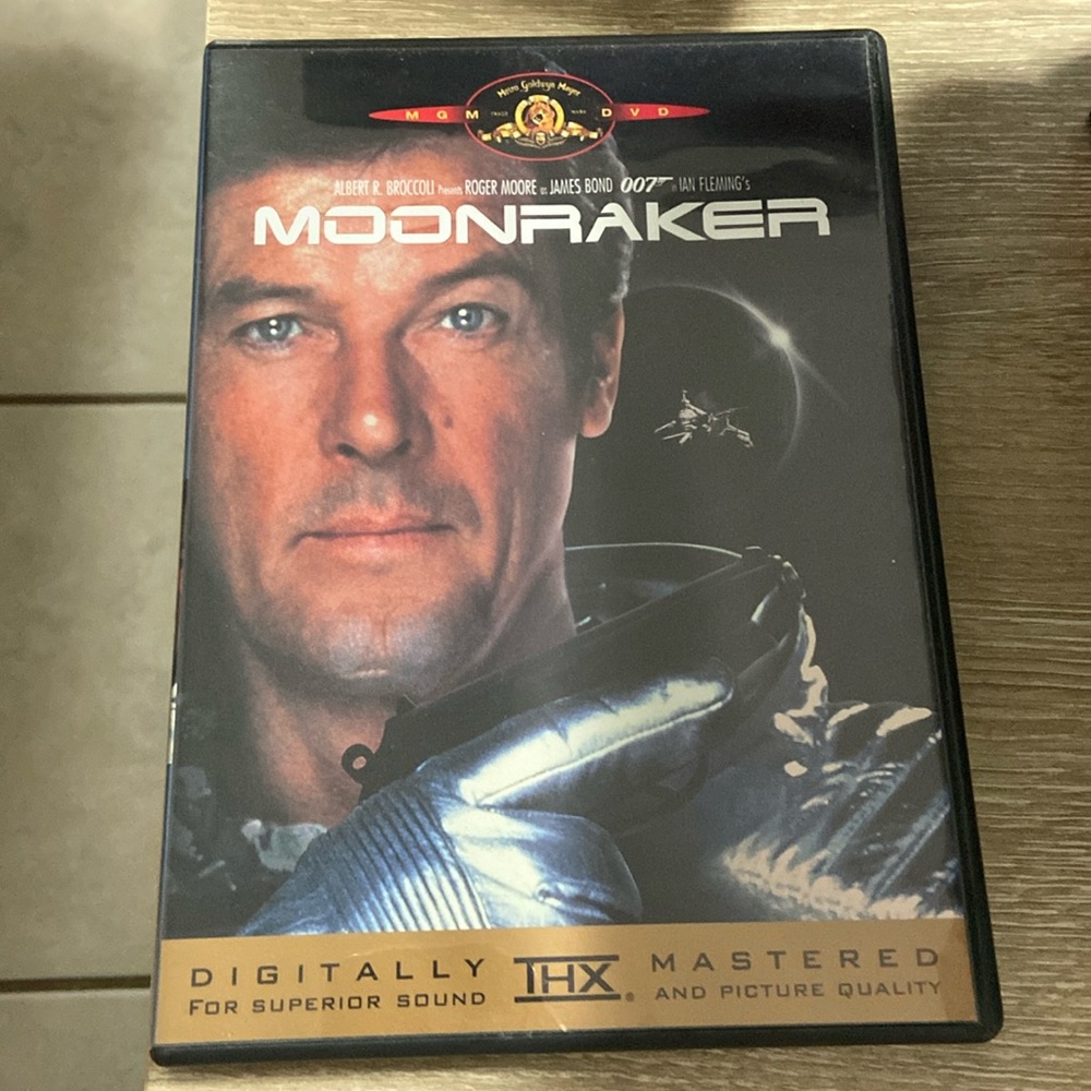 007: Moonraker DVD